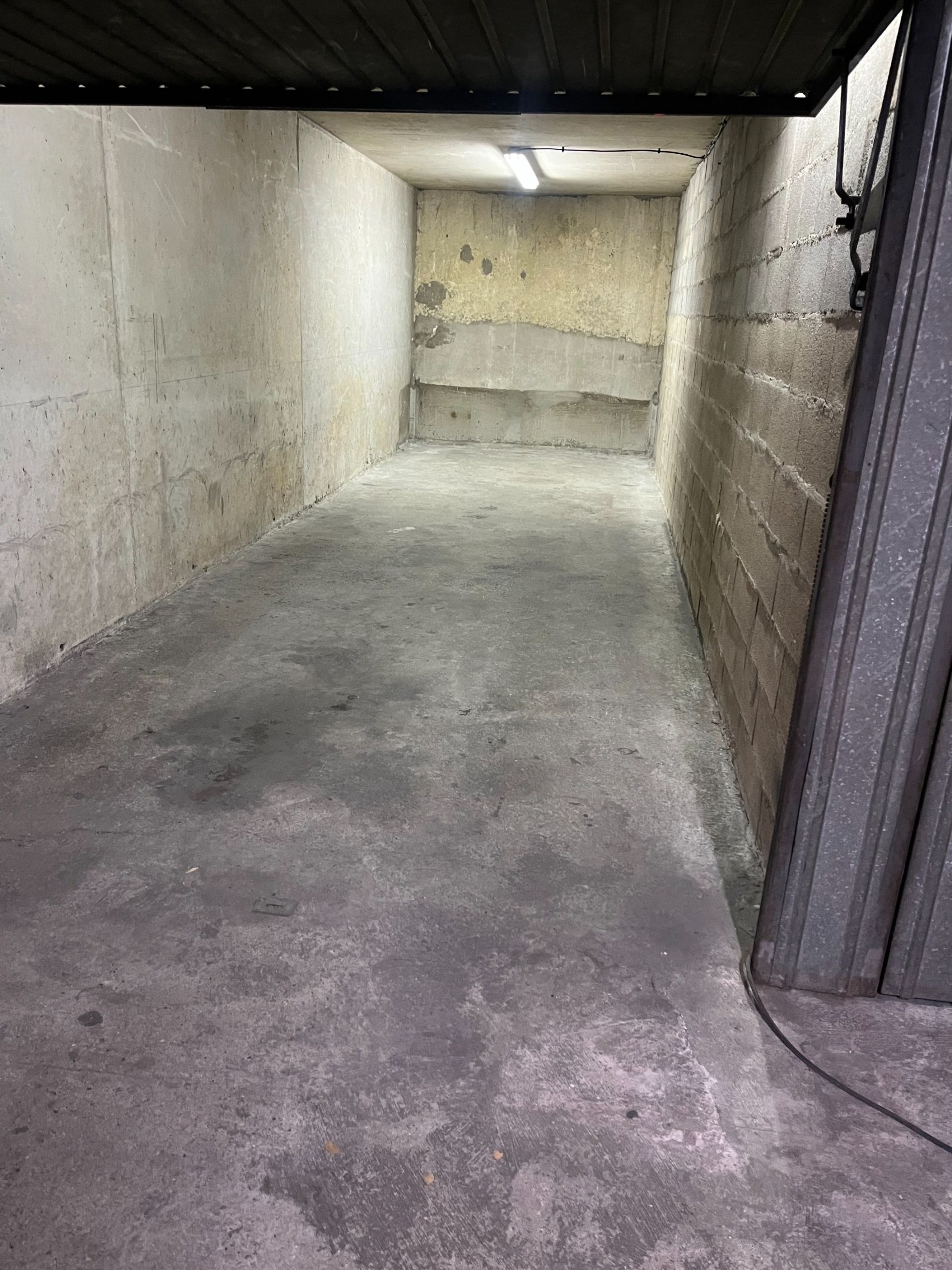 box en vente sur PARIS (75015)