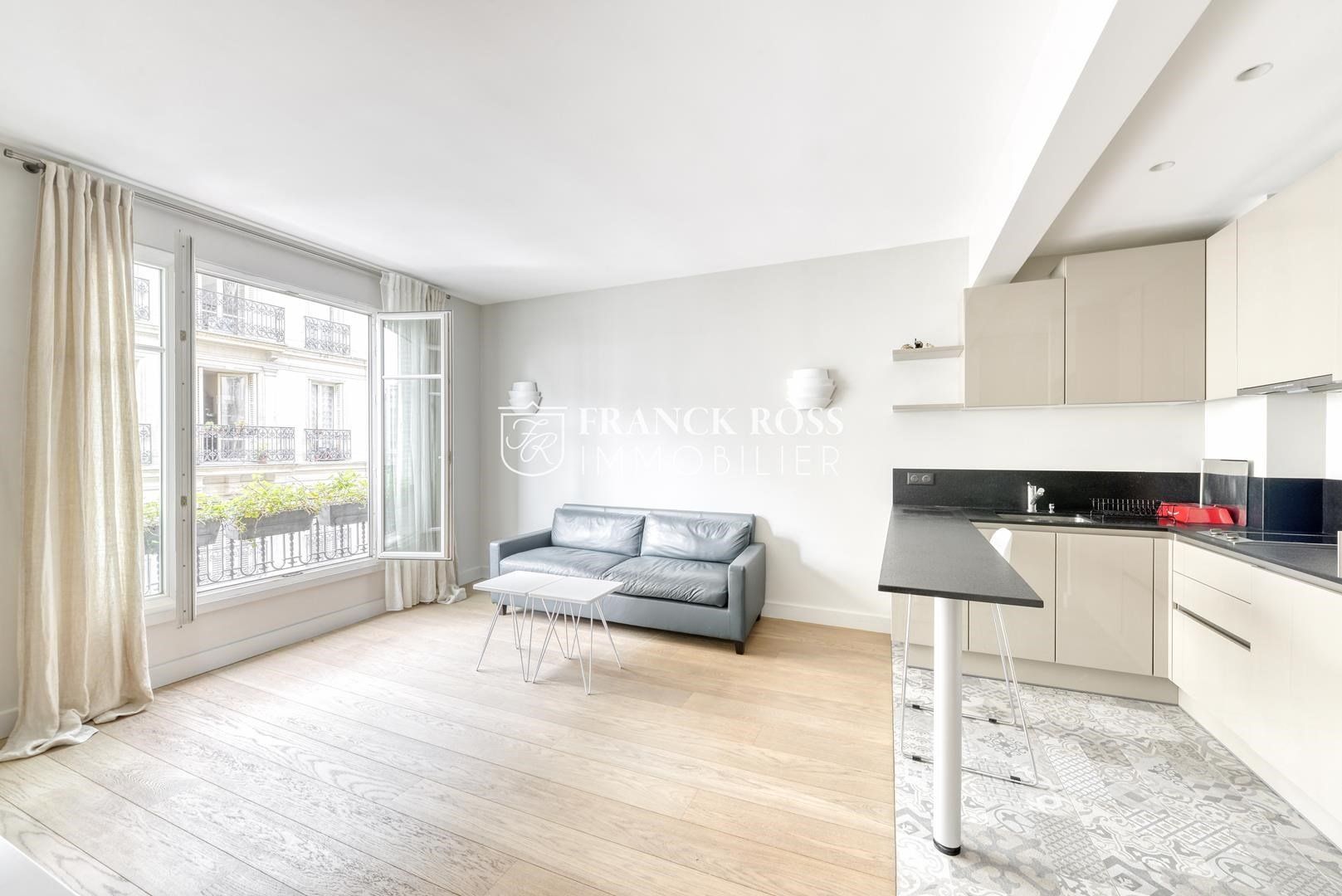 appartement 2 pièces en location sur PARIS (75007)