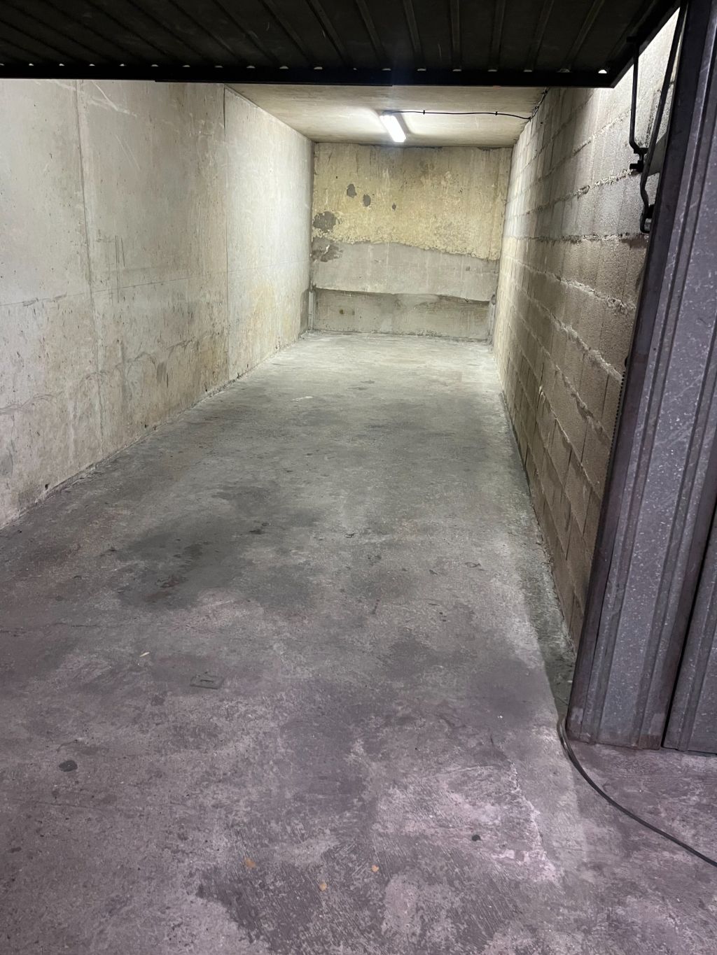 box en vente sur PARIS (75015)