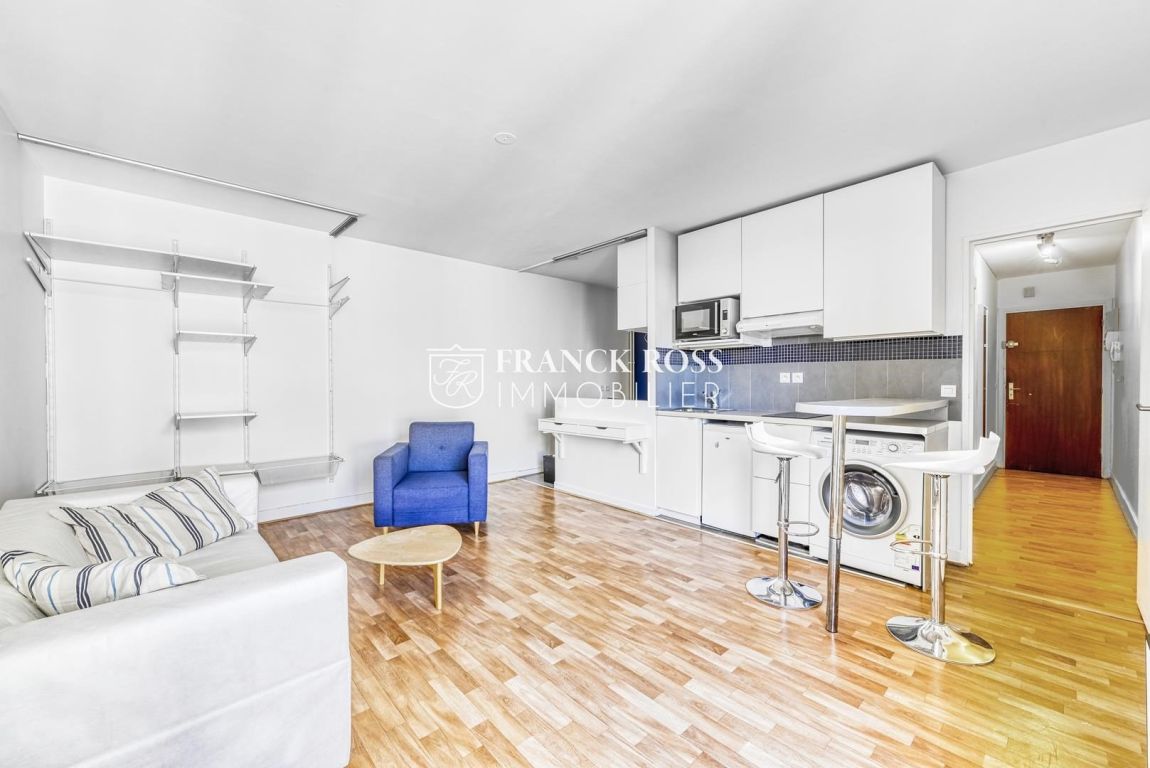 studio en location sur PARIS (75020)